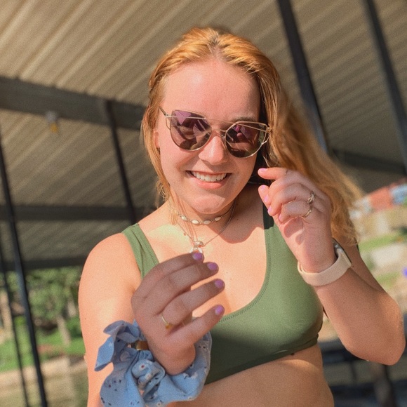 Meet your posher - Picture 1 of 1